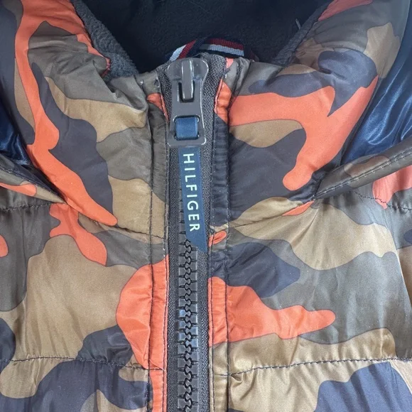 Tommy Hilfiger Mens XXL Orange Camo Hooded Puffer Parka Insulated Never worn - Picture 6 of 11